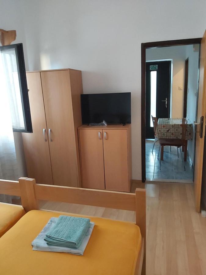 דירות בול Apartman Janja מראה חיצוני תמונה