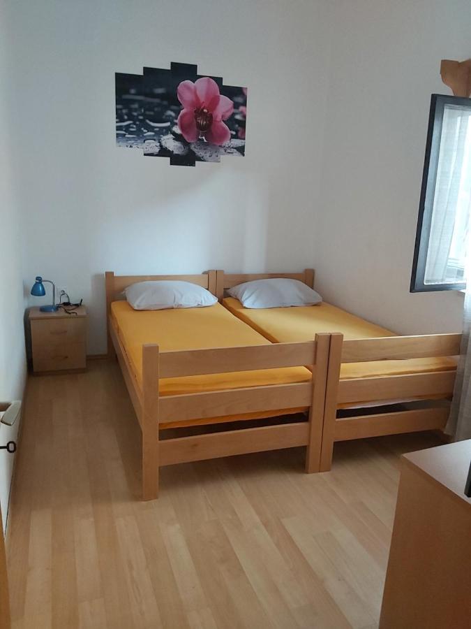 דירות בול Apartman Janja מראה חיצוני תמונה
